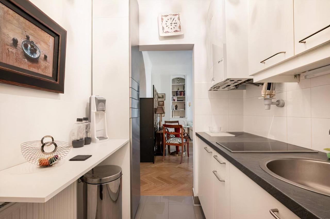 Appartamento Imperial Gem . Flamboyant Studio . Heart Of Vienna Esterno foto