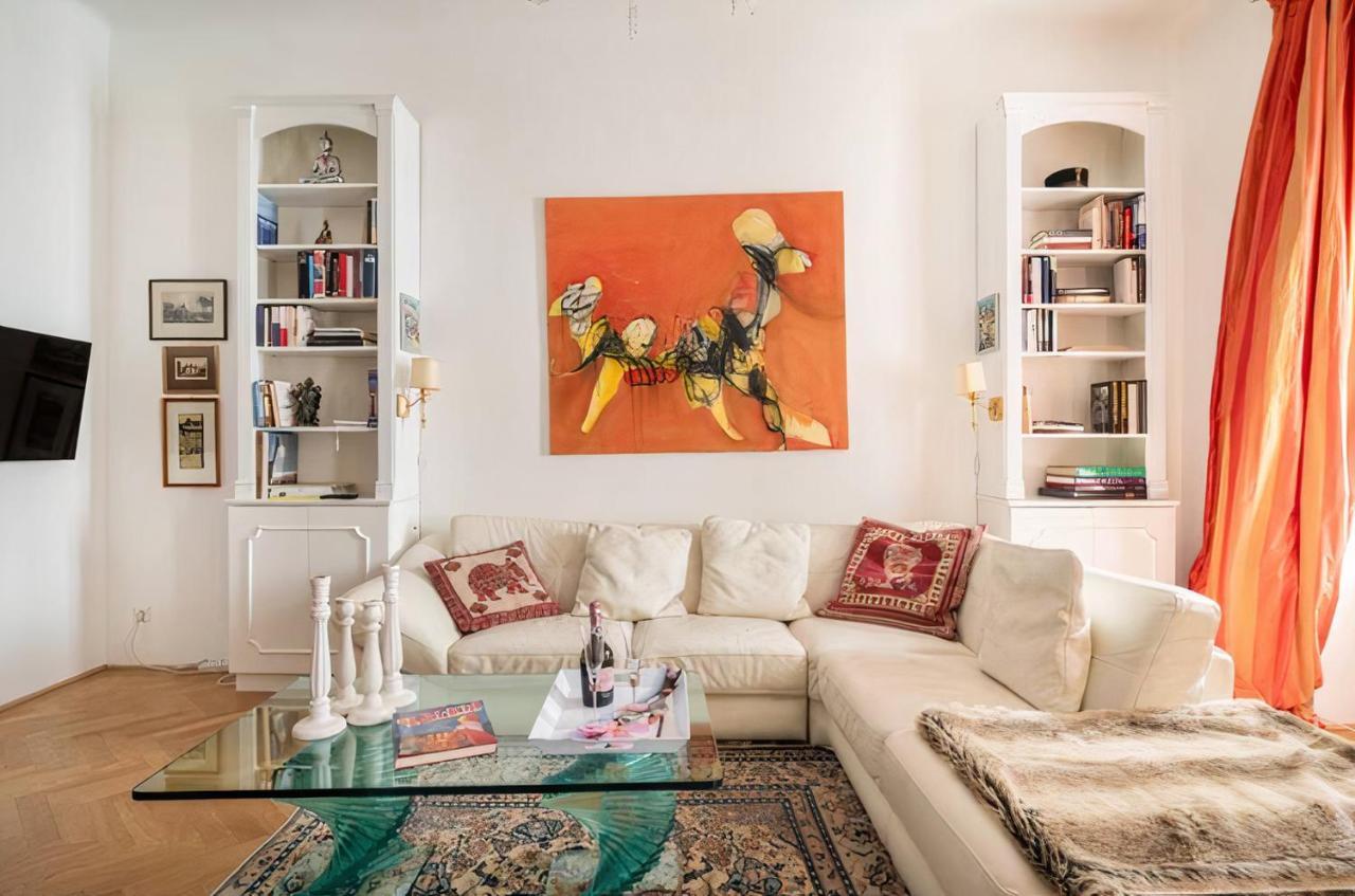 Appartamento Imperial Gem . Flamboyant Studio . Heart Of Vienna Esterno foto
