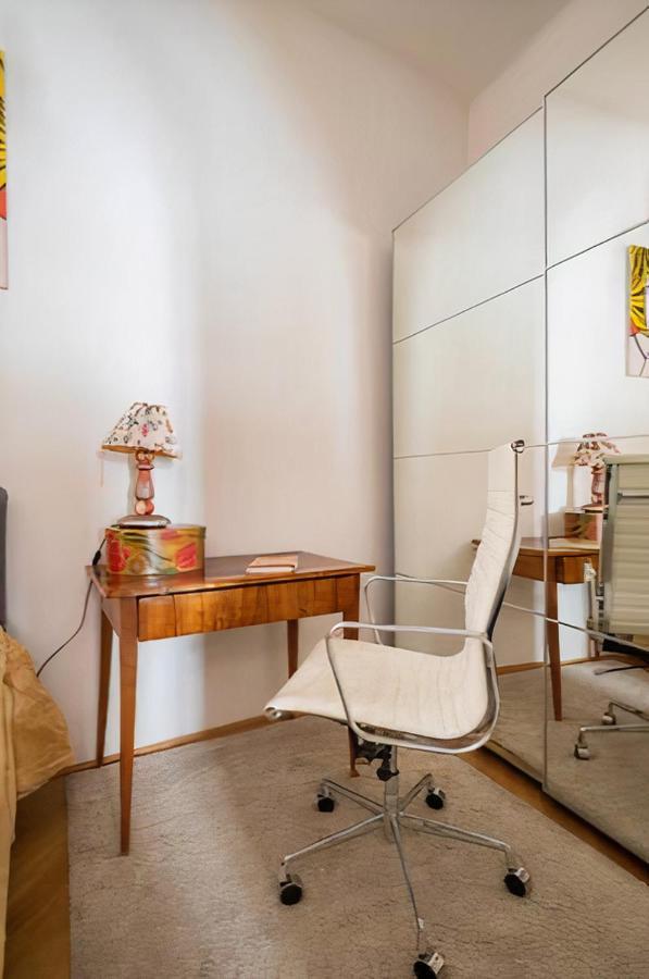 Appartamento Imperial Gem . Flamboyant Studio . Heart Of Vienna Esterno foto