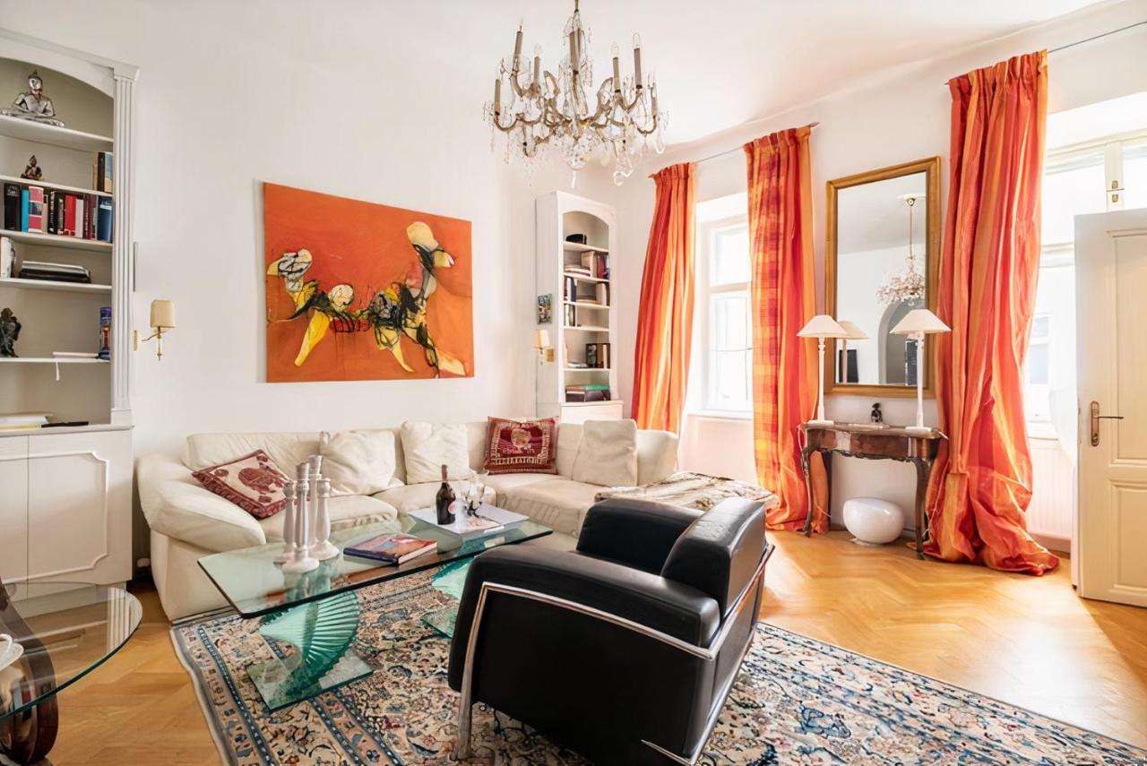 Appartamento Imperial Gem . Flamboyant Studio . Heart Of Vienna Esterno foto